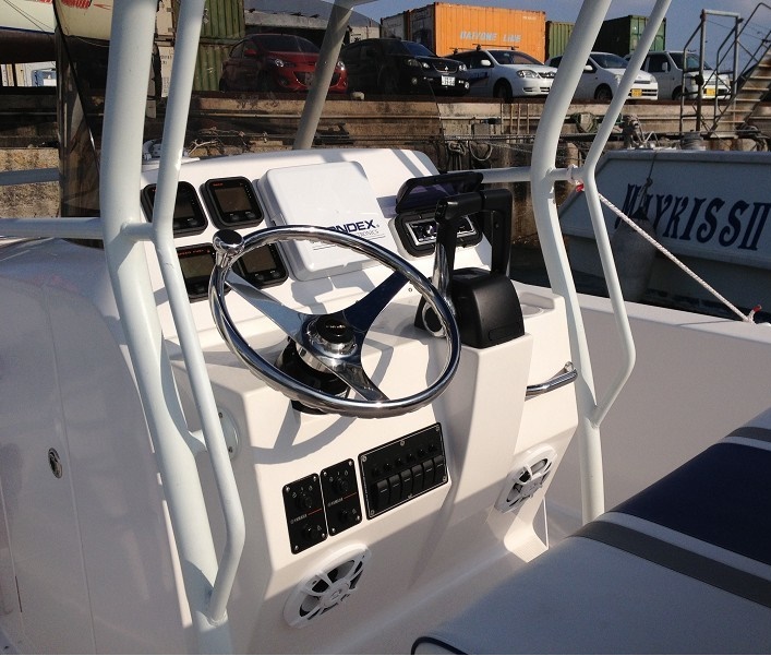Grandsea 8.3m/27ft Fiberglass Center Console Fishing Boat for Sale