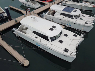 38ft Fiberglass Catamaran Lagoon Design House Motor Yacht 
